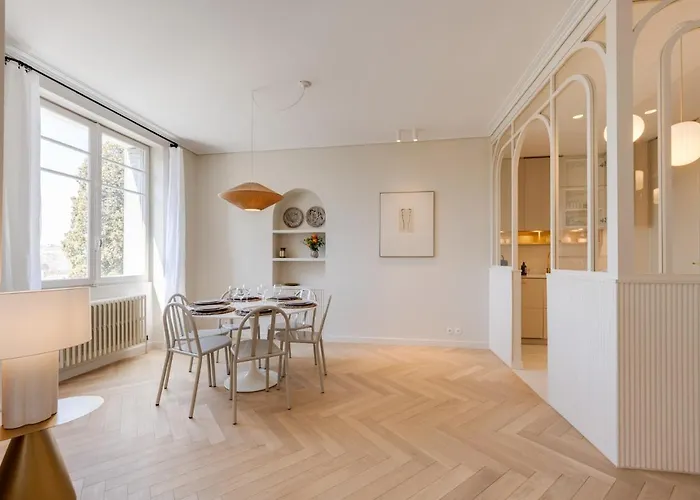 Le Haras 3 Bedroom Apartment In The Heart Of Annecy