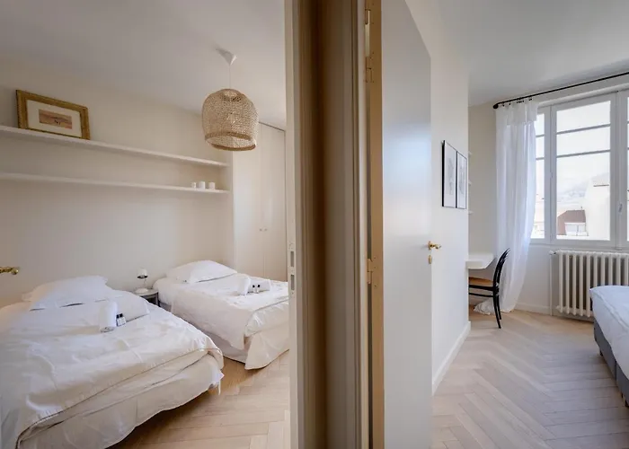 Le Haras 3 Bedroom Apartment In The Heart Of Annecy